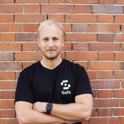 Tweet from @SchorLukas about Keycard Shell